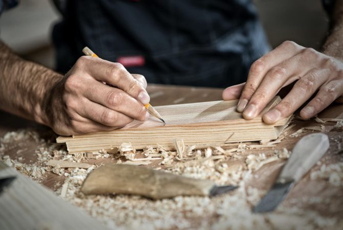 carpenter-at-work-5.jpg